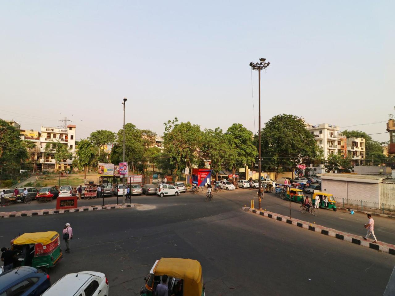 Oyo 2705 Hotel Preet Palace New Delhi Exterior photo